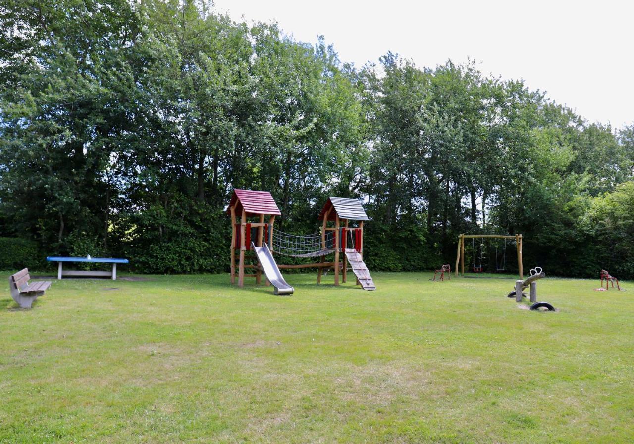 Prins Hendrik Bungalowpark Oost  Buitenkant foto