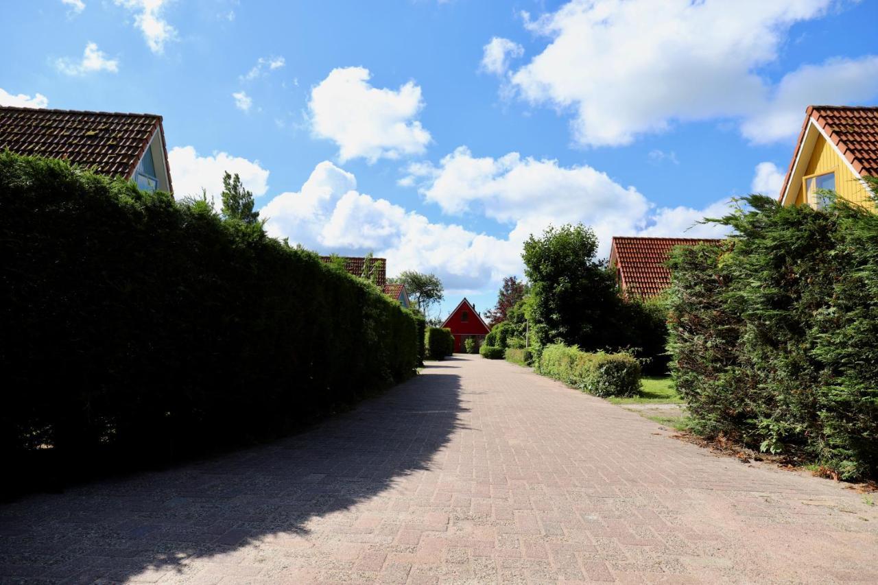 Prins Hendrik Bungalowpark Oost  Buitenkant foto